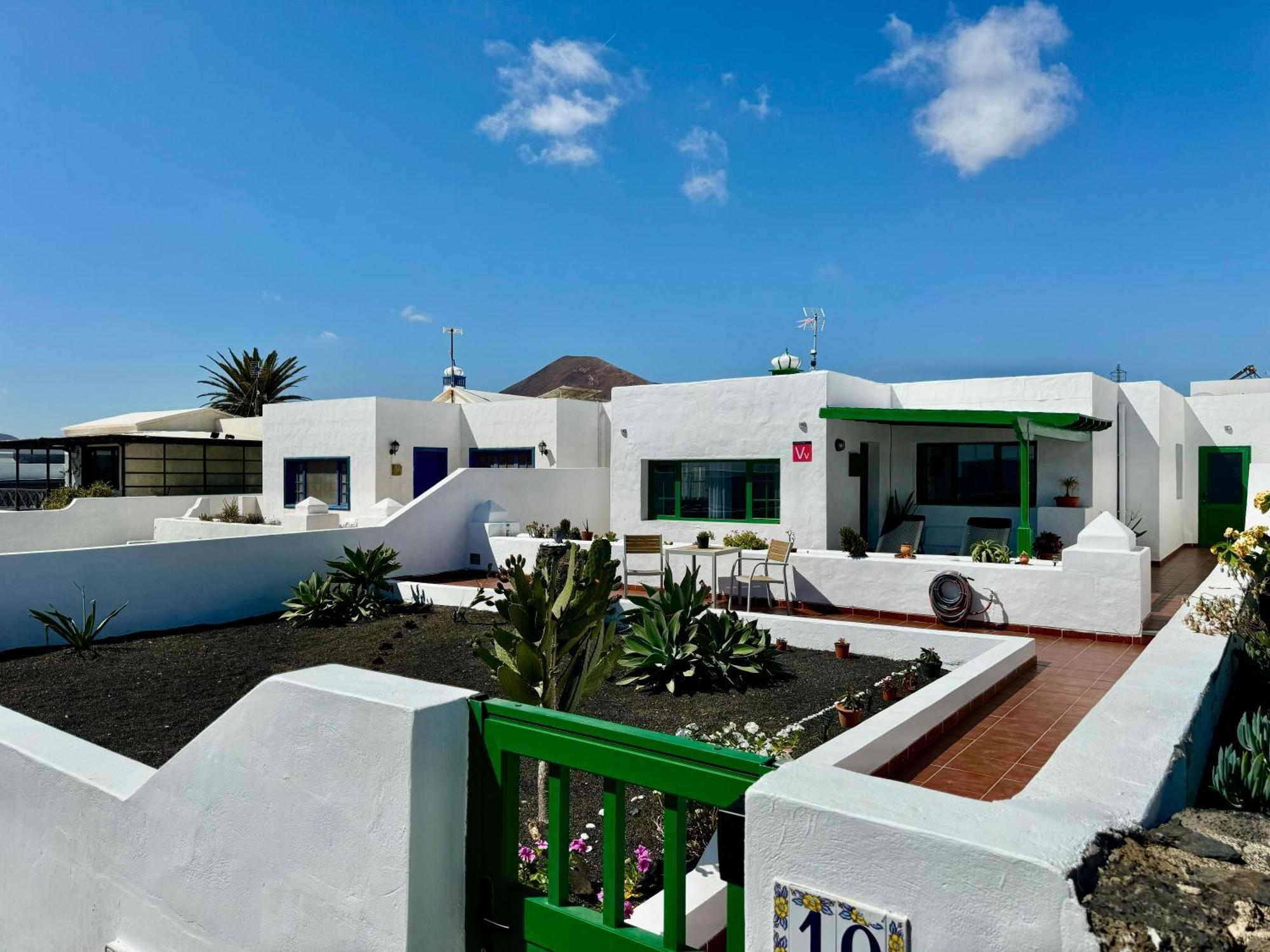 Casa Riadero By Vulcano Homes Guatiza Exterior foto